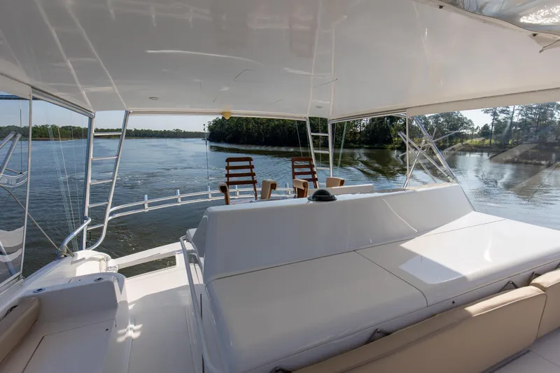 Watusi Yacht Photos Pics 2002 61 Viking Convertible Watusi Bridge