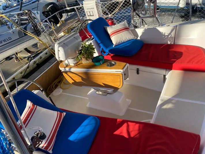 Knot Working Yacht Photos Pics 