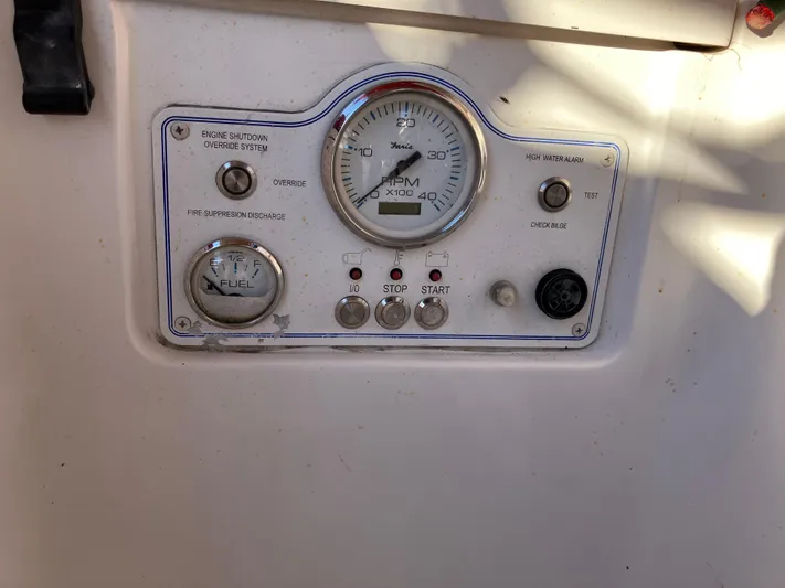 Knot Working Yacht Photos Pics 