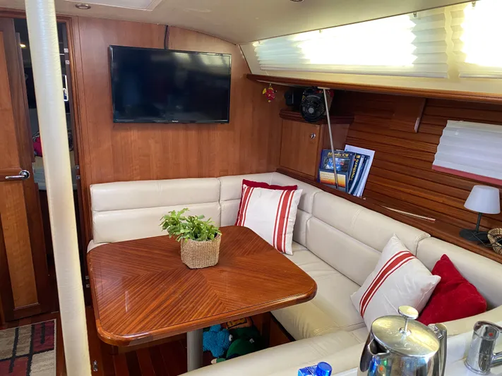 Knot Working Yacht Photos Pics 