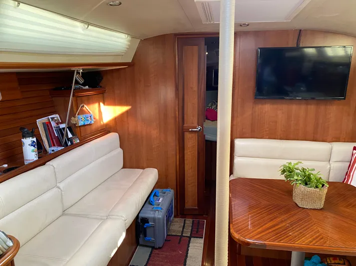 Knot Working Yacht Photos Pics 