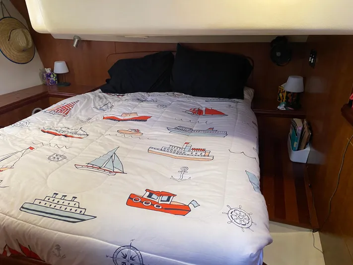 Knot Working Yacht Photos Pics 