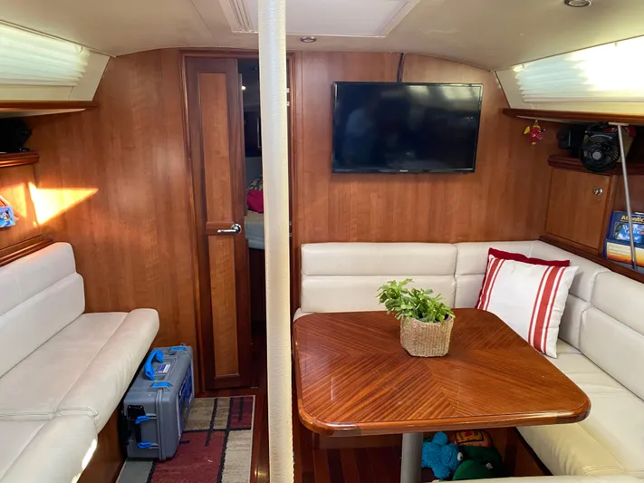 Knot Working Yacht Photos Pics 