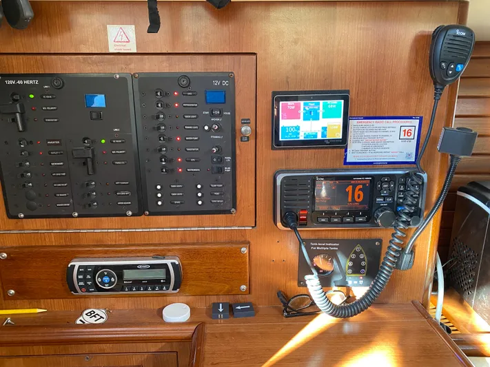 Knot Working Yacht Photos Pics 