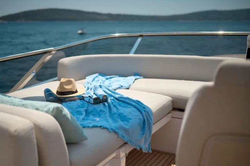 Atlantis Yacht Photos Pics Azimut 72 - 2023 - For Sale