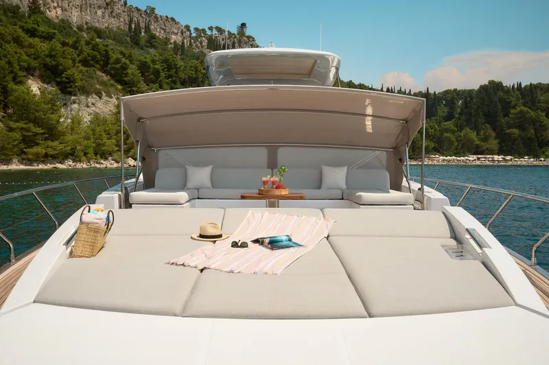 Atlantis Yacht Photos Pics Azimut 72 - 2023 - For Sale