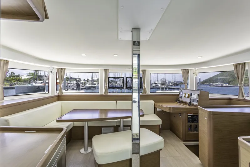 Rendezvous Yacht Photos Pics 