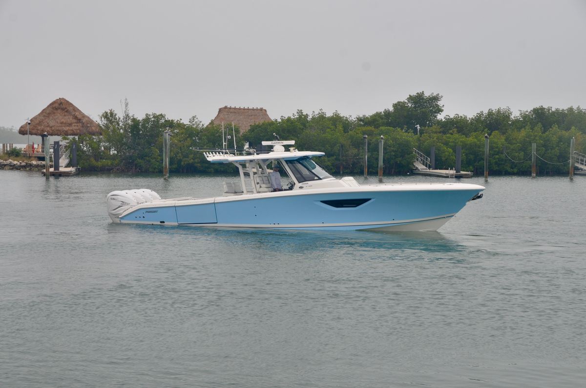 2023 Pursuit 42 