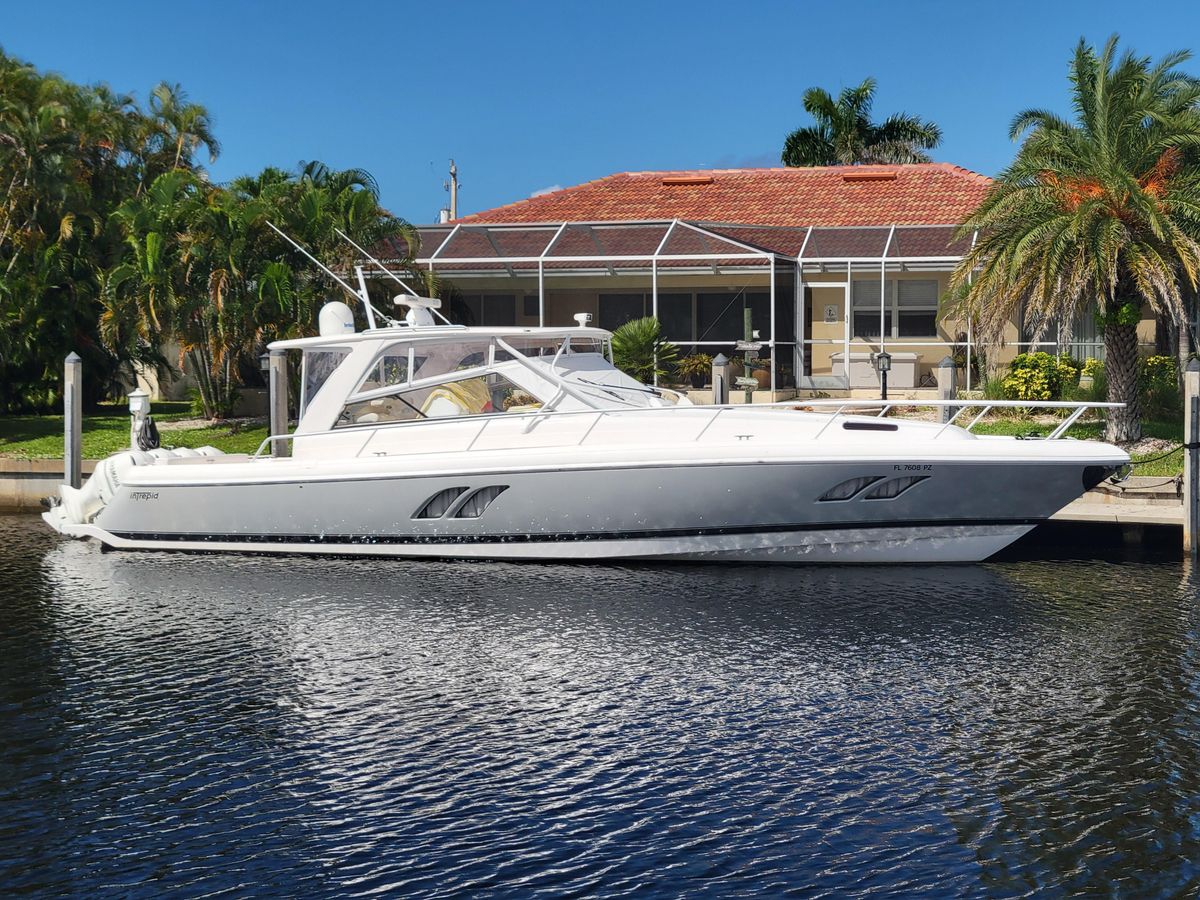 2016 Intrepid 47 