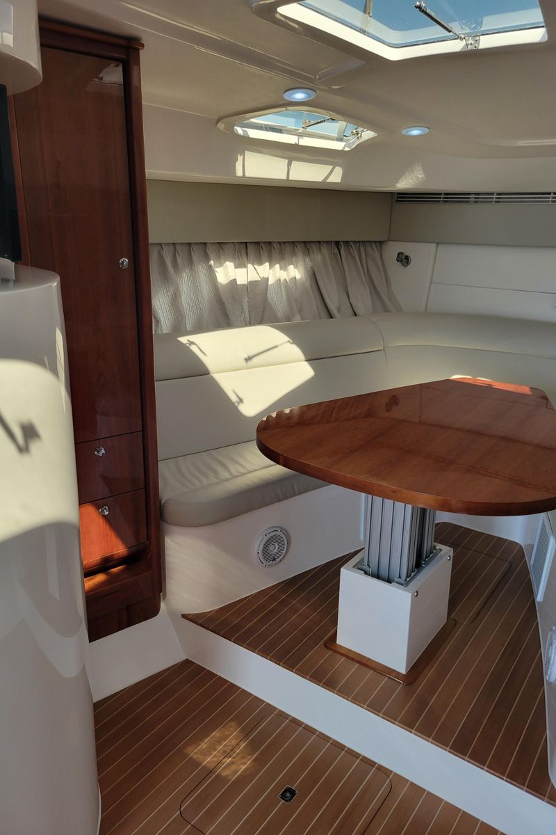 2016 Intrepid 47 