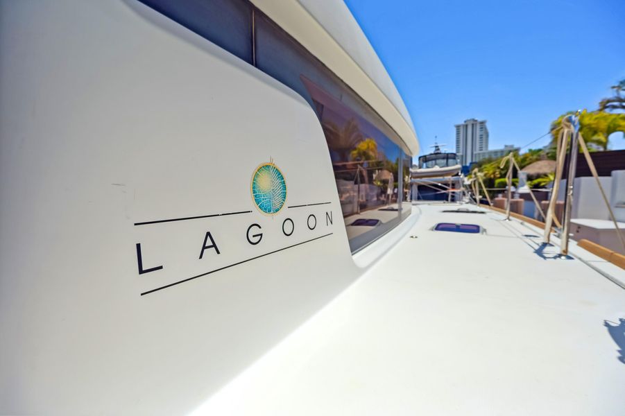 2014 Lagoon 39