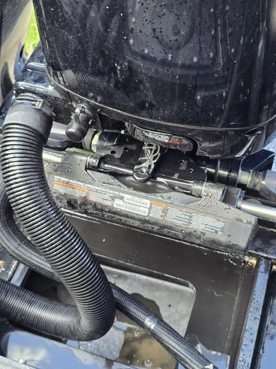 Dgs777 Yacht Photos Pics Close-up of DGS 777 Military Version 2022 engine with electric steering actuator.