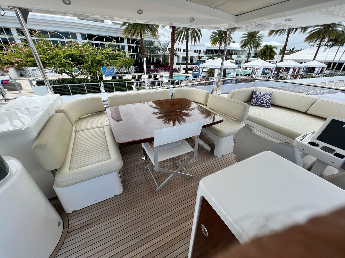 2017 Azimut 66 