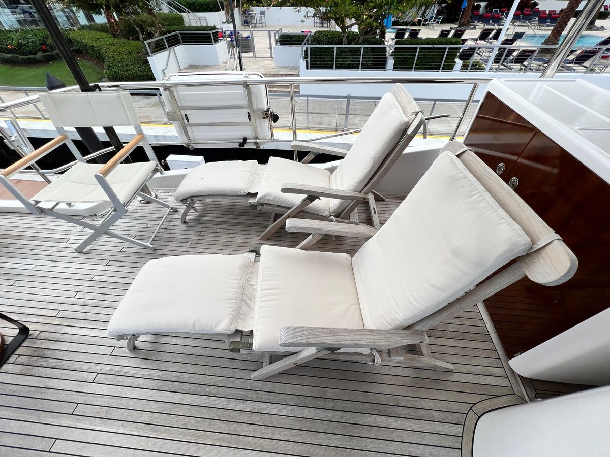 2017 Azimut 66 