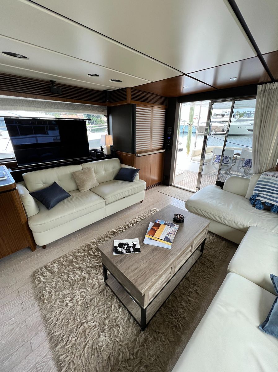 2017 Azimut 66 