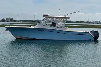 Grady-White Freedom 335