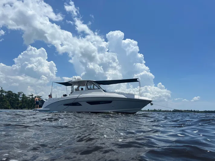 Mullin' It Over Again Yacht Photos Pics 