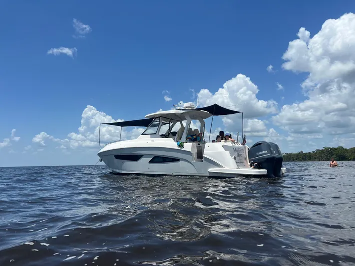 Mullin' It Over Again Yacht Photos Pics 