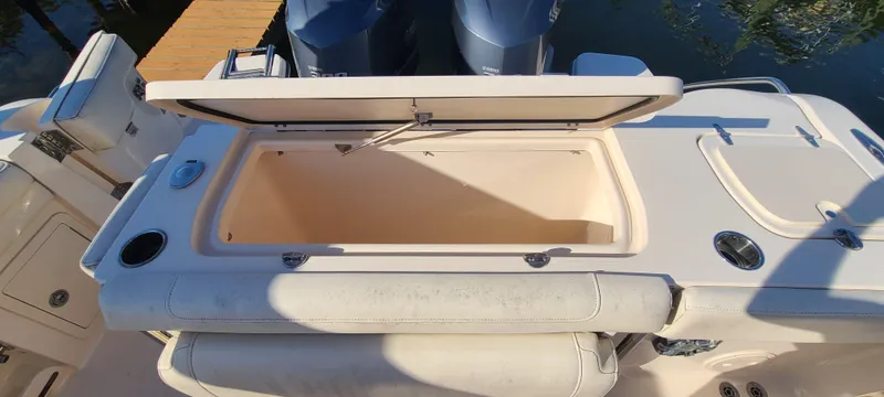  Yacht Photos Pics 2020 GRADY-WHITE 326 CANYON - Image 36