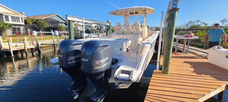  Yacht Photos Pics 2020 GRADY-WHITE 326 CANYON - Image 44