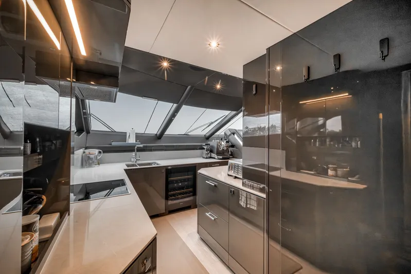 Dolce Far Niente Yacht Photos Pics 