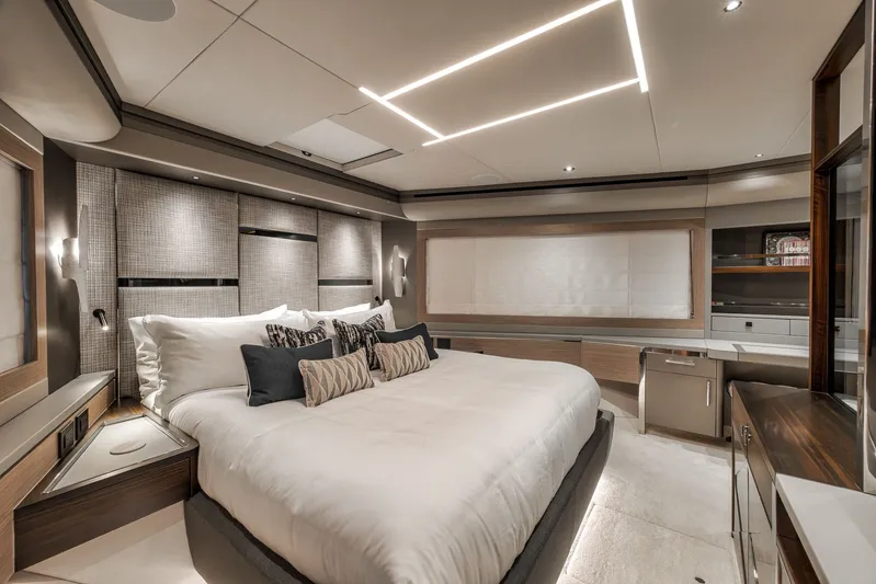 Dolce Far Niente Yacht Photos Pics 