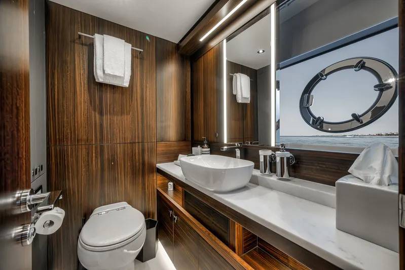 Dolce Far Niente Yacht Photos Pics 