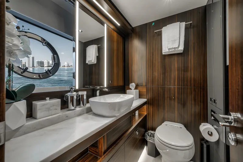 Dolce Far Niente Yacht Photos Pics 