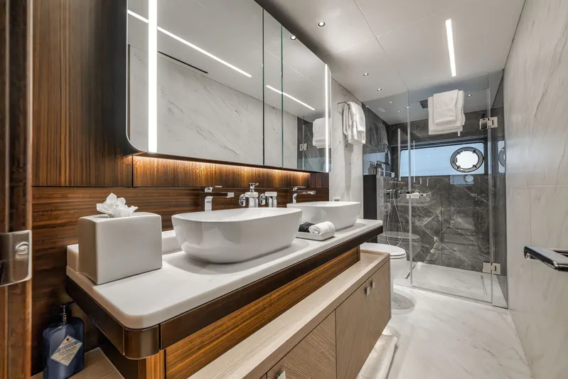 Dolce Far Niente Yacht Photos Pics 