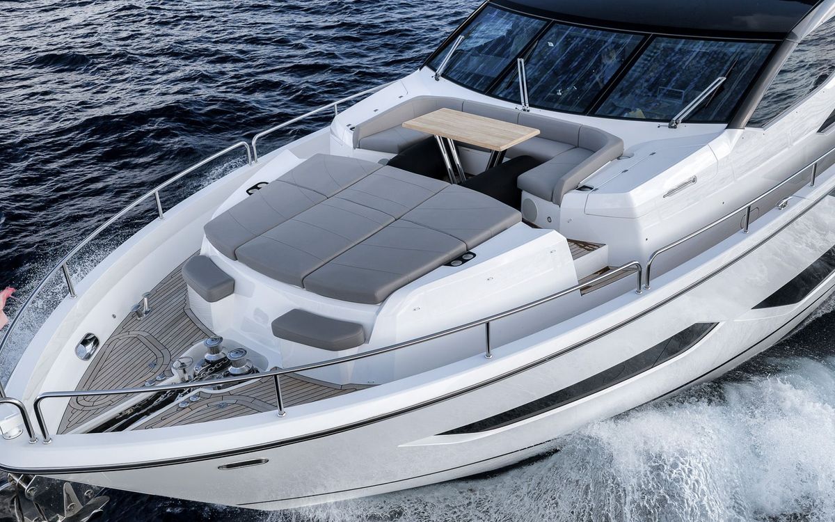 2026 Sunseeker 88 