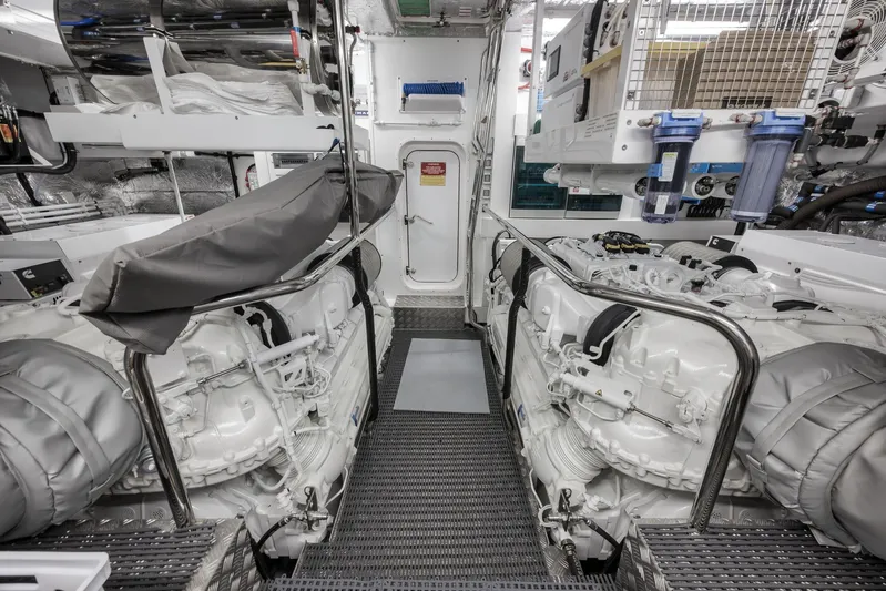 Dolce Far Niente Yacht Photos Pics 