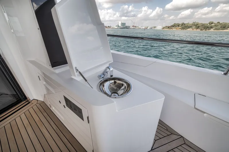 Dolce Far Niente Yacht Photos Pics 