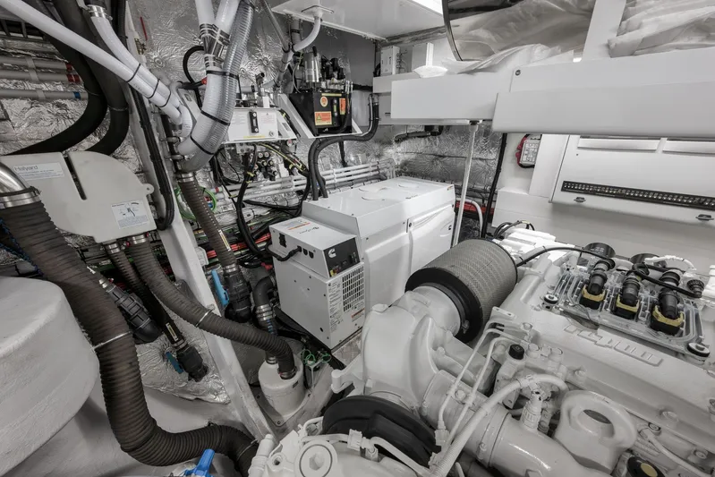 Dolce Far Niente Yacht Photos Pics 