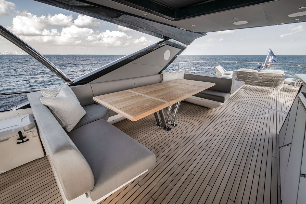 2026 Sunseeker 88 