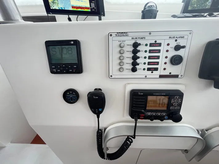Veritas Yacht Photos Pics Wesmac 42 boat control panel with navigation and communication equipment, 2016 model.