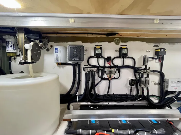 Veritas Yacht Photos Pics 