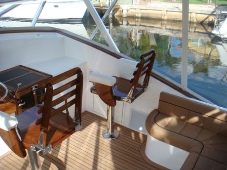 Yacht Photo 10