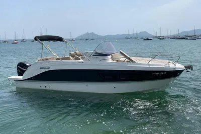 2017 Quicksilver Activ 805 Sundeck