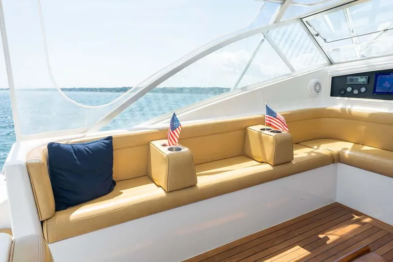 Wake Maker Yacht Photos Pics Helm Deck Seating