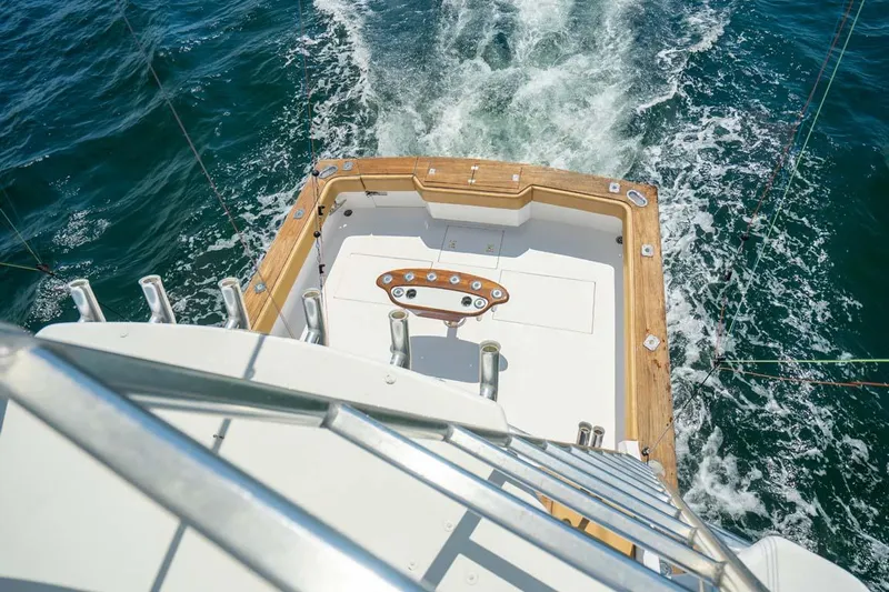 Wake Maker Yacht Photos Pics Access from Tower to Cockpit