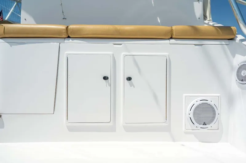 Wake Maker Yacht Photos Pics Rigging and Tackle Center