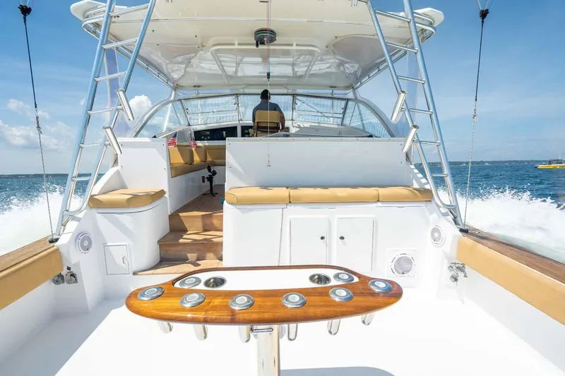 Wake Maker Yacht Photos Pics Mezzanine