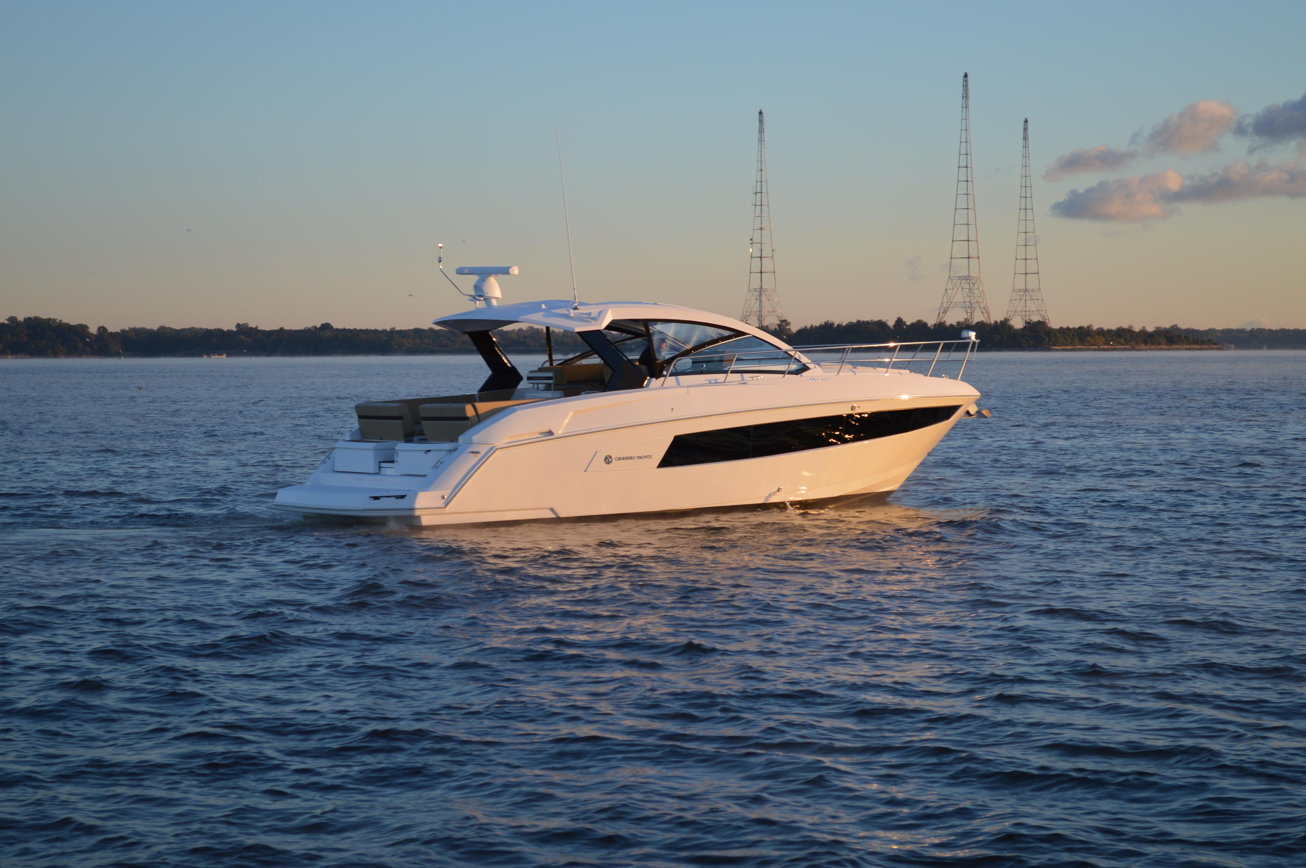 cruisers yachts 390 express for sale