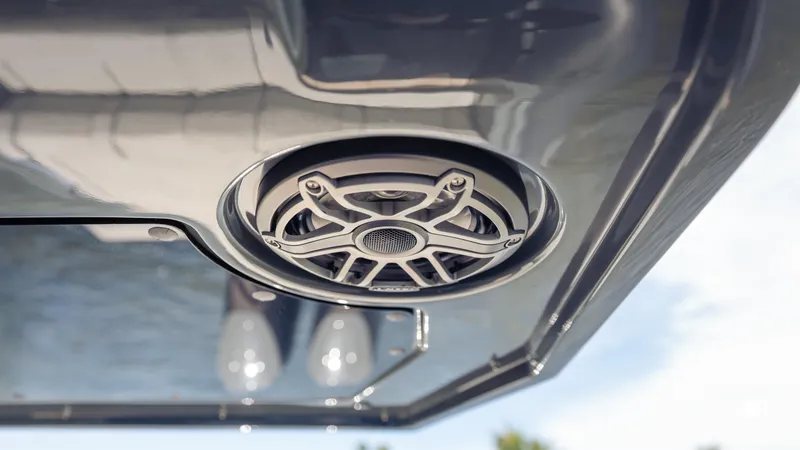 New 2025 Skipper 38 Twin Mercury 400 - Sunbed Ed Yacht Photos Pics Close-up of a Skipper-BSK 38NC 2025 boat speaker, showcasing sleek design and craftsmanship.