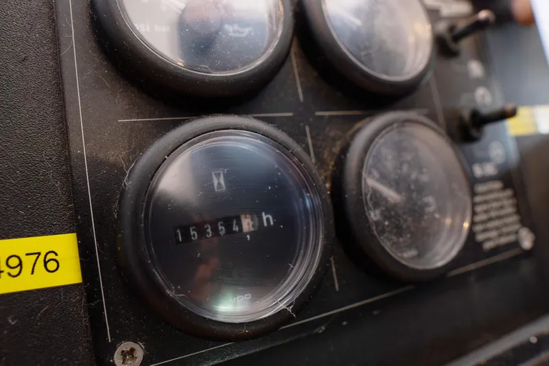  Yacht Photos Pics generator hours 15354