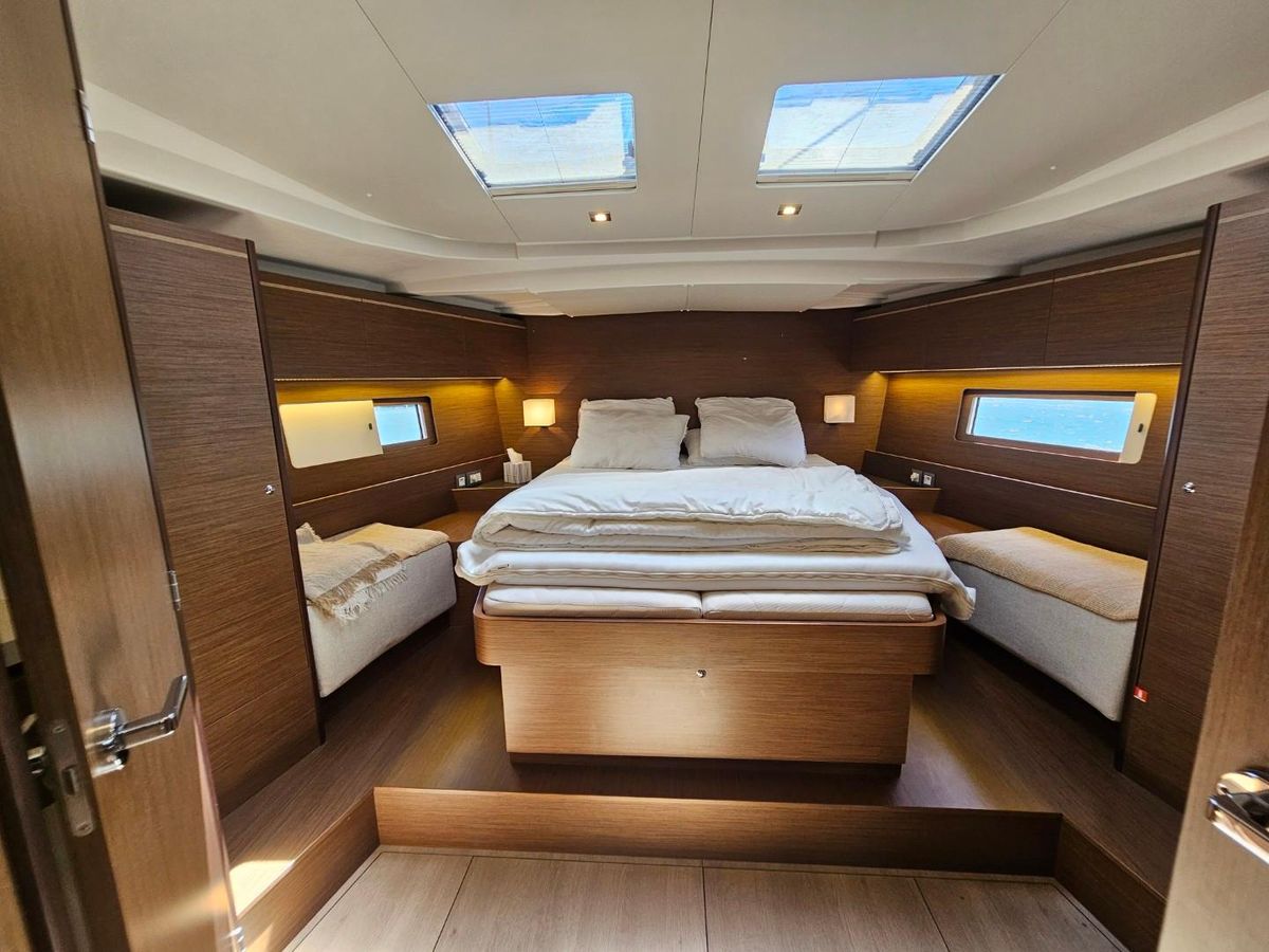 2023 Beneteau 52 