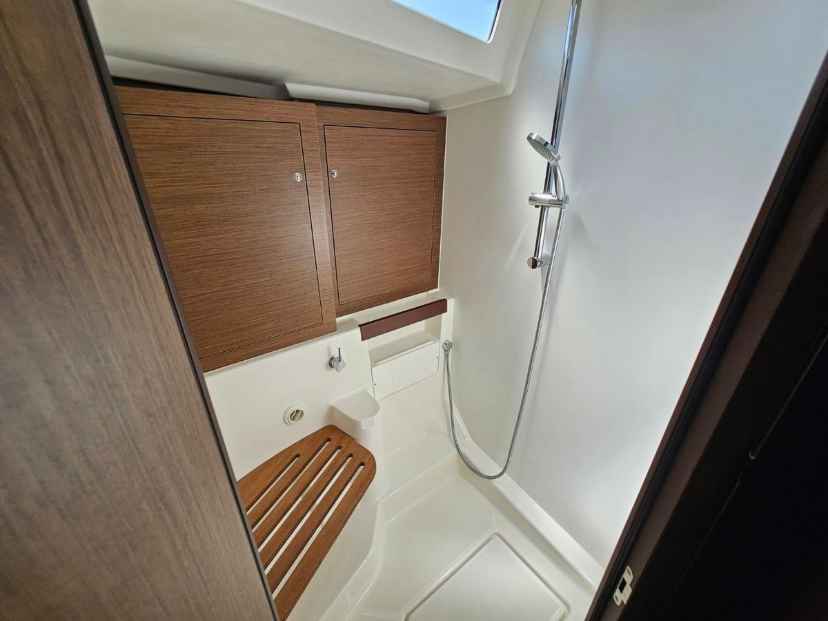 2023 Beneteau 52 