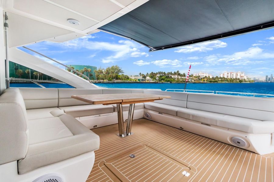 2017 Sunseeker Predator 68