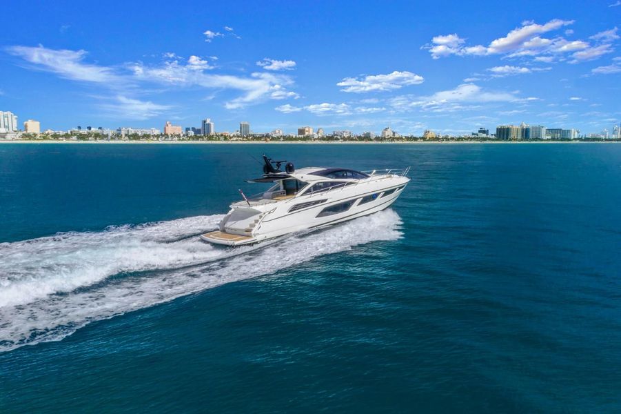 2017 Sunseeker Predator 68