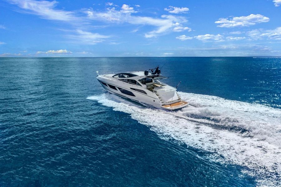 2017 Sunseeker Predator 68